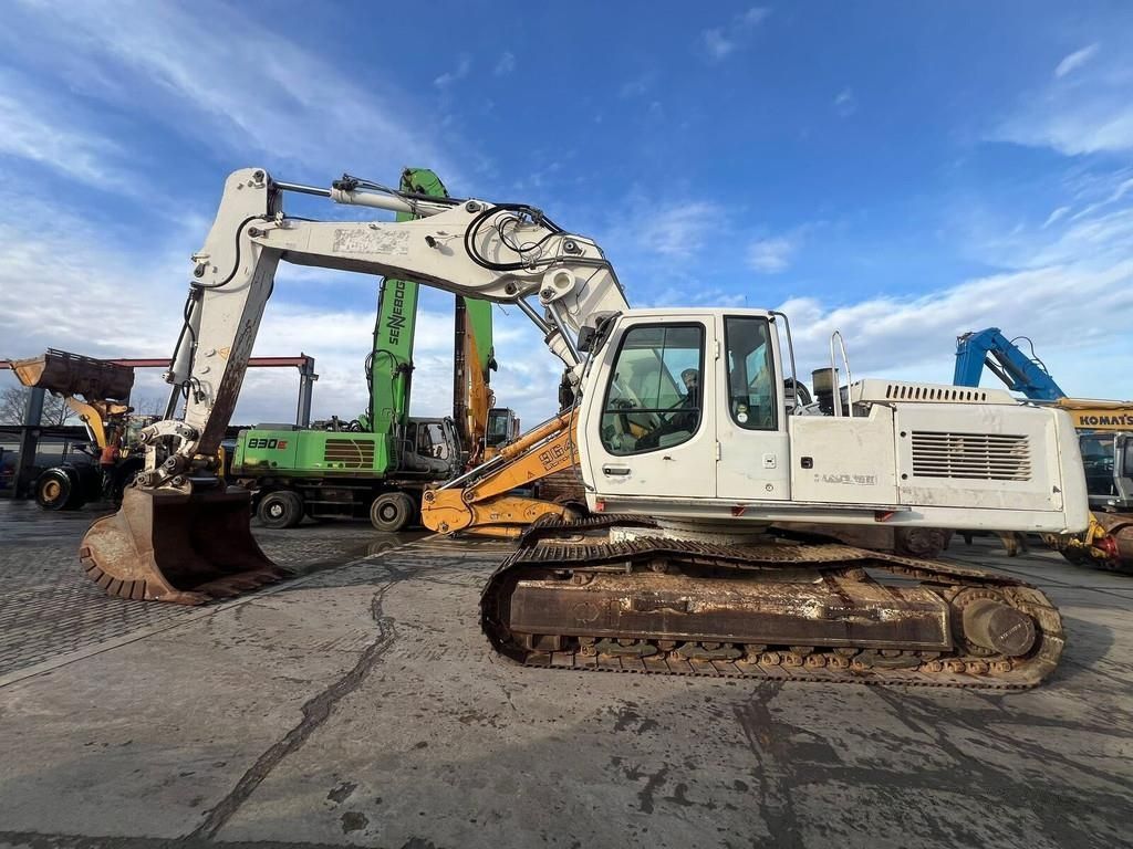 Liebherr r 934 c hdsl Crawler excavator €34,900