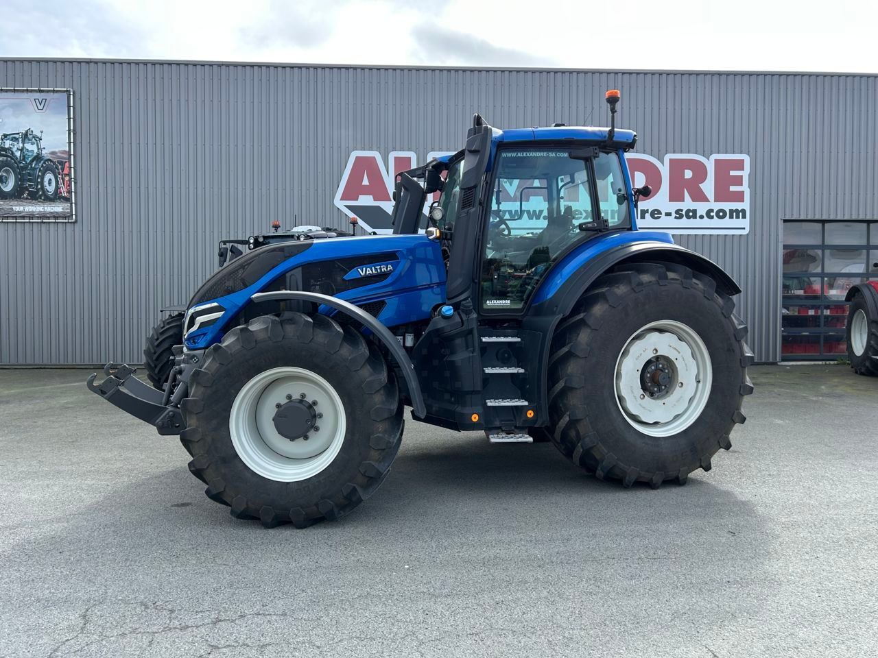 Valtra Q 245 Traktor 153.000 €