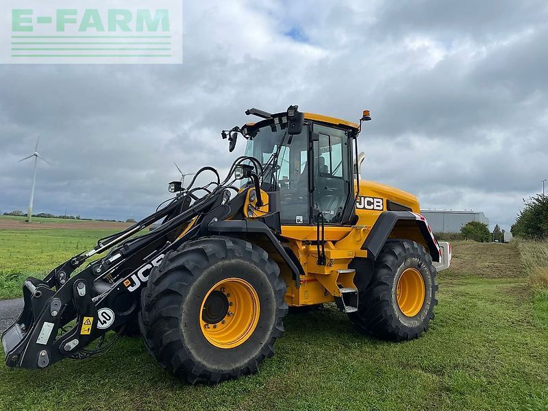 E-FARM: JCB 427 agri - Колесен товарач - id AXBYNHF - 165 000 € - Година на построяване: 2022 - Работни часове на двигателя: 700,Мощност на двигателя (HP): 181,Германия