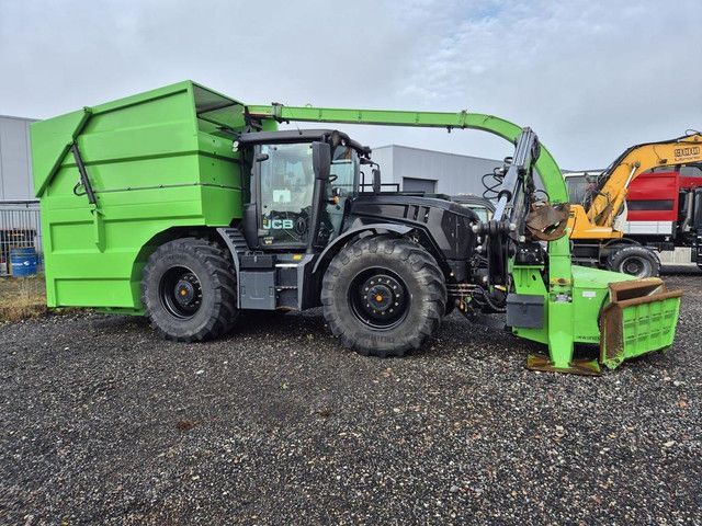 JCB Fastrac 4220 Tractor €115,000