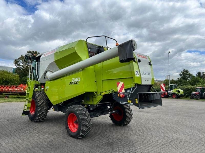 E-FARM: Claas Avero 240 - Moissoneuse-batteuse - id GR6Z4NJ - Année: 2021 - Lecture du nombre d'heure: 477,Puissance du moteur (chevaux): 203,Allemagne