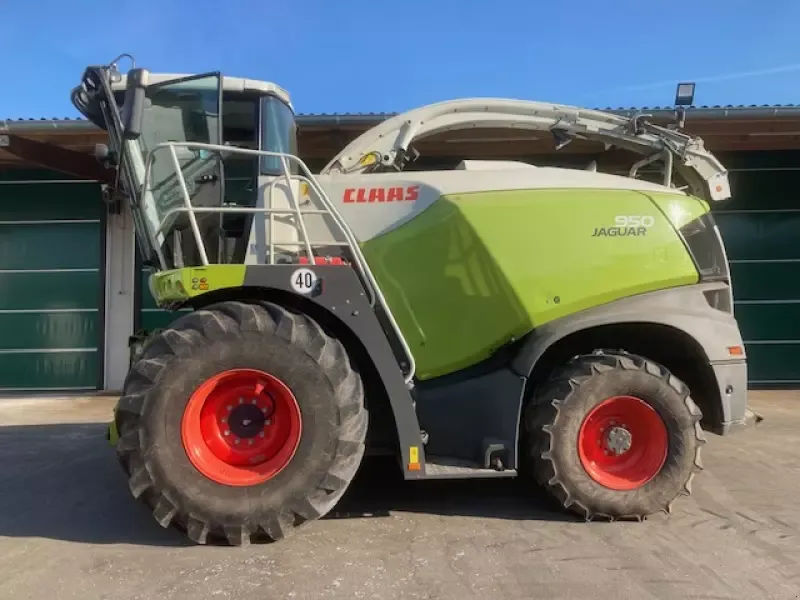 E-FARM: Claas Jaguar 950 - Самоходный кормоуборочный комбайн - id GEUWAMP - 251 000 € - Год выпуска: 2017 - Отработанные часы: 2 980,Мощьность двигателя: 585,Германия