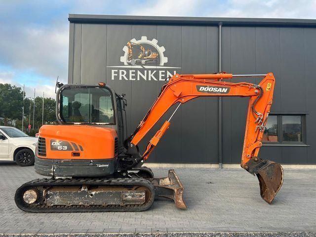 Doosan dx63-3 minibagger a/c Mini excavator €27,900