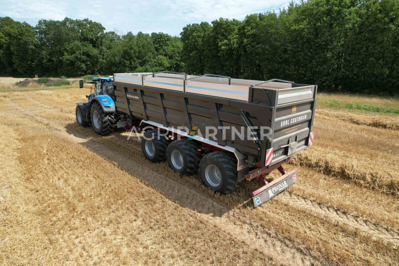 Pronar benne 24t edition speciale "black edition" Tipper €61,000