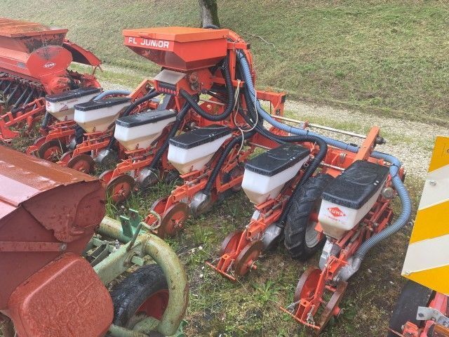 E-FARM: Kuhn planter fl junior telescopica - Precision drill - id CD7ULFB - €4,500 - Year of construction: 1997 - Italy