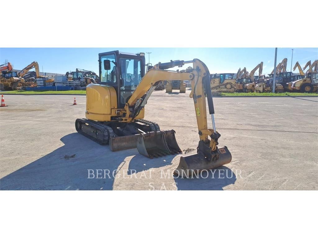 Caterpillar 303.5e2 cr Lánctalpas kotrógép 38 000 EUR
