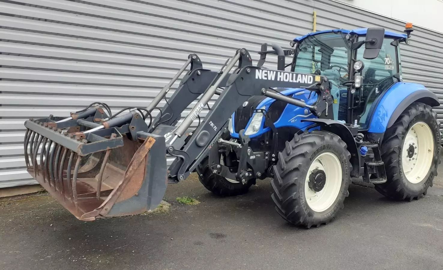 E-FARM: New Holland T5.110 EC - Traktor - id AWLH823 - 79.000 € - Produktionsår: 2022 - Motortimer: 1.741,Motoreffekt (HP): 110,Frankrig