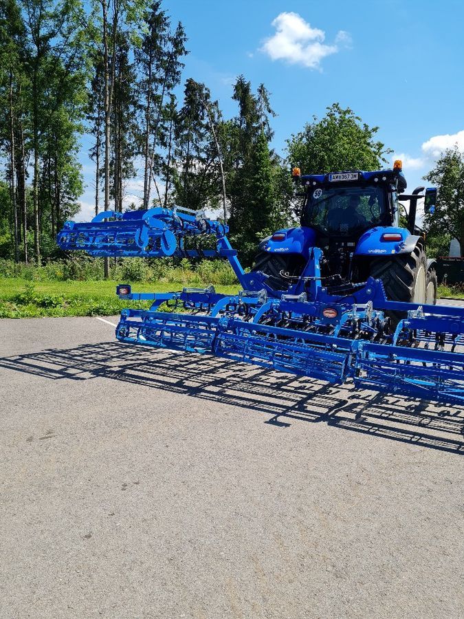 E-FARM: farmspeed 600 - Seedbed combination - id TADL4WC - €10,417 - Year of construction: 2022 - Austria