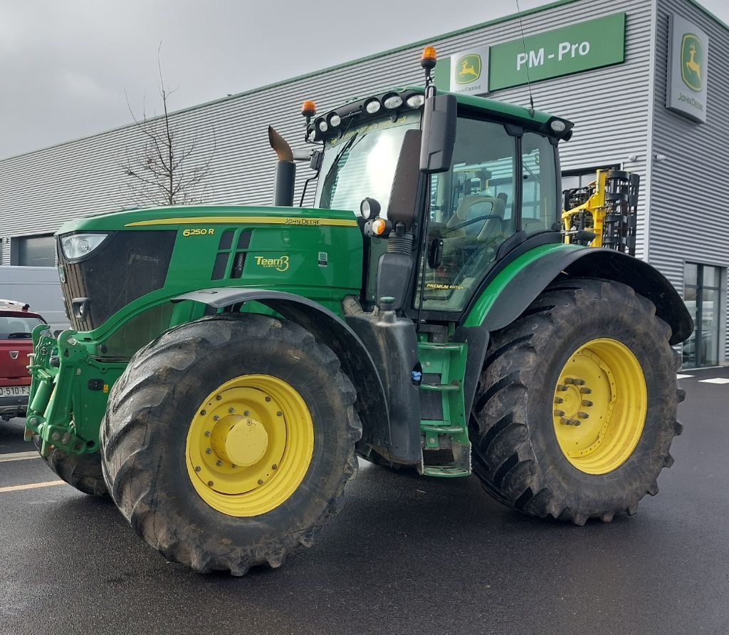 John Deere 6250 R Tractor 95.000 EUR