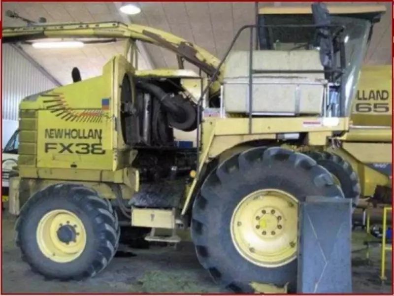 New Holland FX 38 Sieczkarnia samobieżna