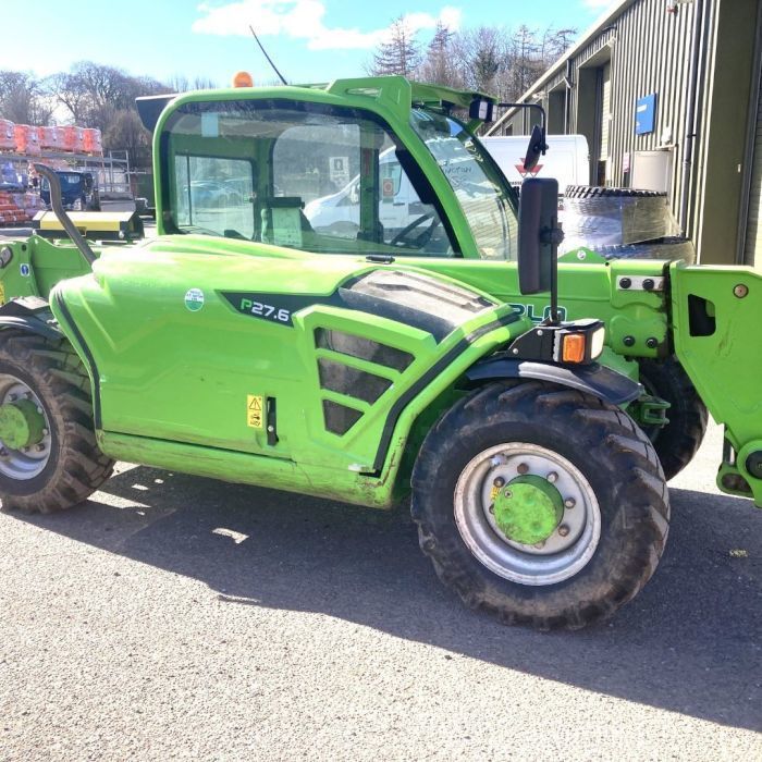 E-FARM: Merlo p27.6 plus - Chargeur télescopique  - id YUDUGAK - 45 983 € - Année: 2020 - Lecture du nombre d'heure: 1 200,Royaume-Uni