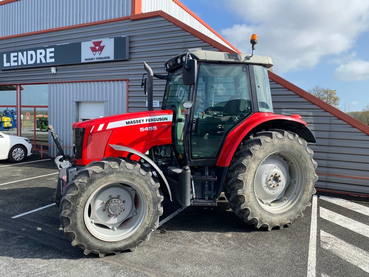 Massey Ferguson 5455 Trattore