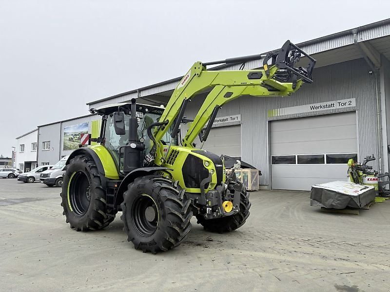 Claas Arion 570 CMATIC Traktor