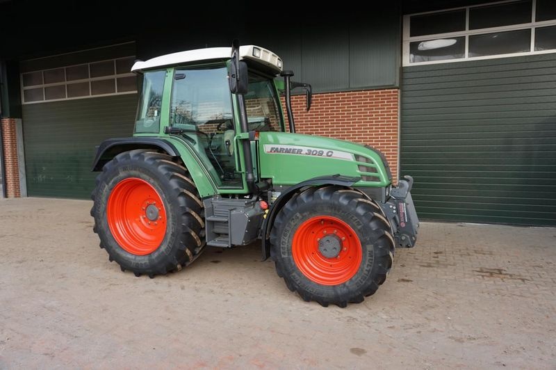 Fendt Farmer 309 C tractor €52,000