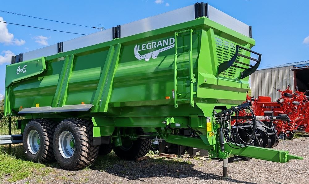 E-FARM: Legrand class s240 - Benne - id RUY6E6U - 41 500 € - Année: 2025 - France