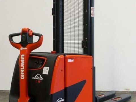 E-FARM: Linde l 16 1173 - Stivuitor - id IXR7H9U - 6.650 EUR - Anul: 2015 - Citeste ore: 2.523,Germania