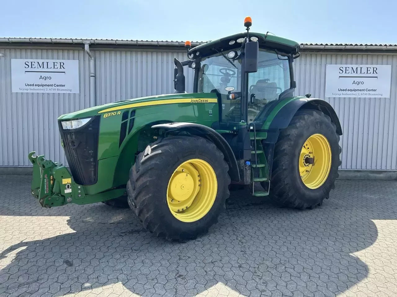 E-FARM: John Deere 8370 R - Tracteur - id 8ECC4MT - Année: 2019 - Lecture du nombre d'heure: 4 982,Puissance du moteur (chevaux): 370,Danemark