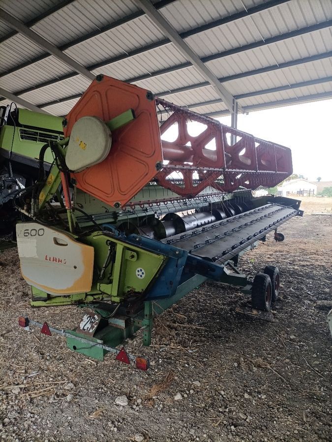 E-FARM: Claas v600 - Erntevorsatz - id 8XXWNNE - 13.500 € - Frankreich