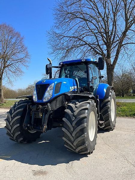 New Holland T7.220 Tractor €66,000