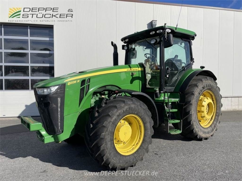 John Deere 8335 R Tractor €96,800