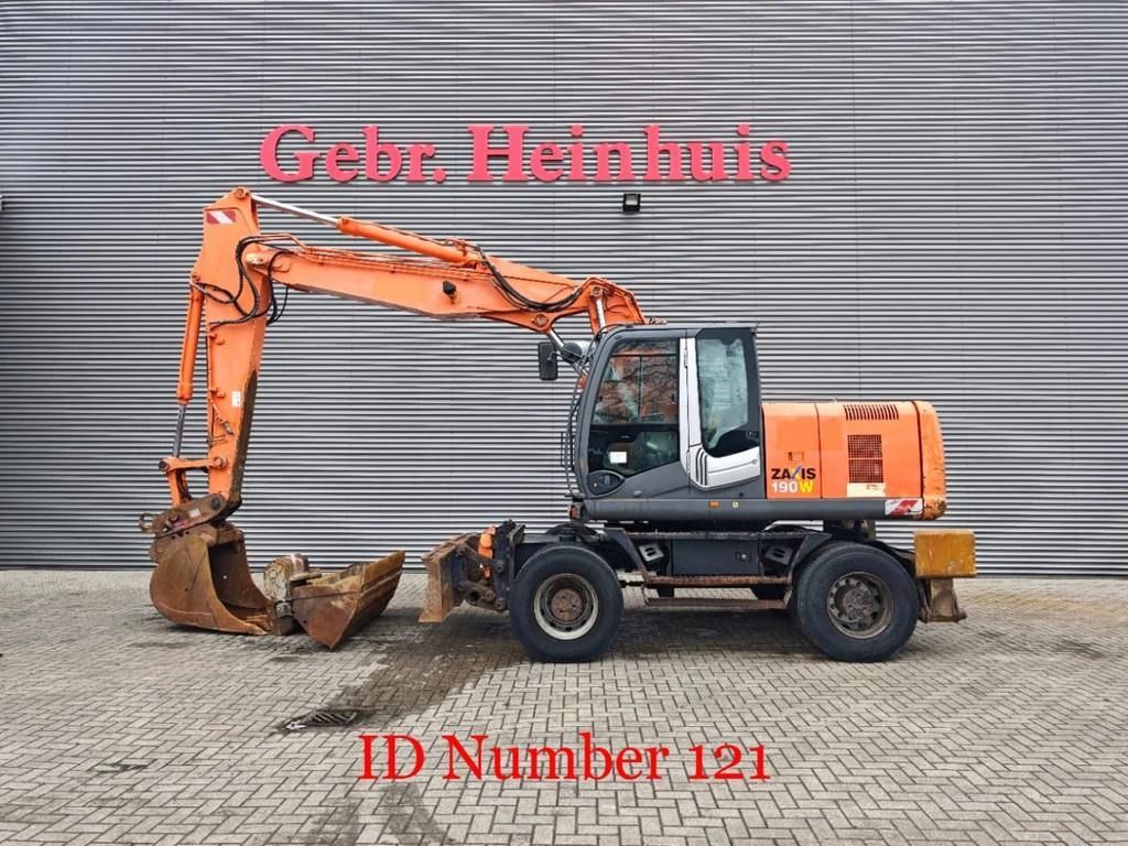 E-FARM: Used Wheeled Excavators for Sale | E-FARM