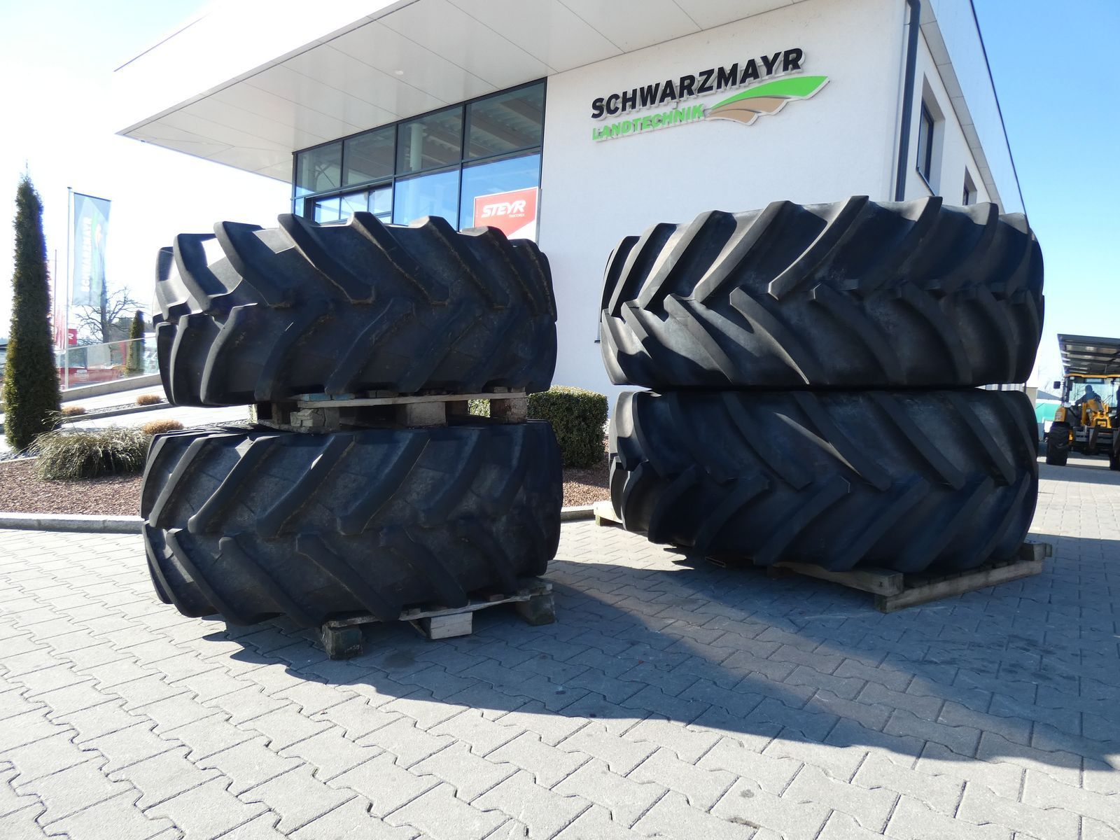 Mitas 710/70r42 zu krone big x Wheel and track €7,192