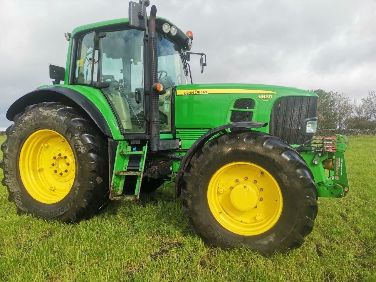 John Deere 6930