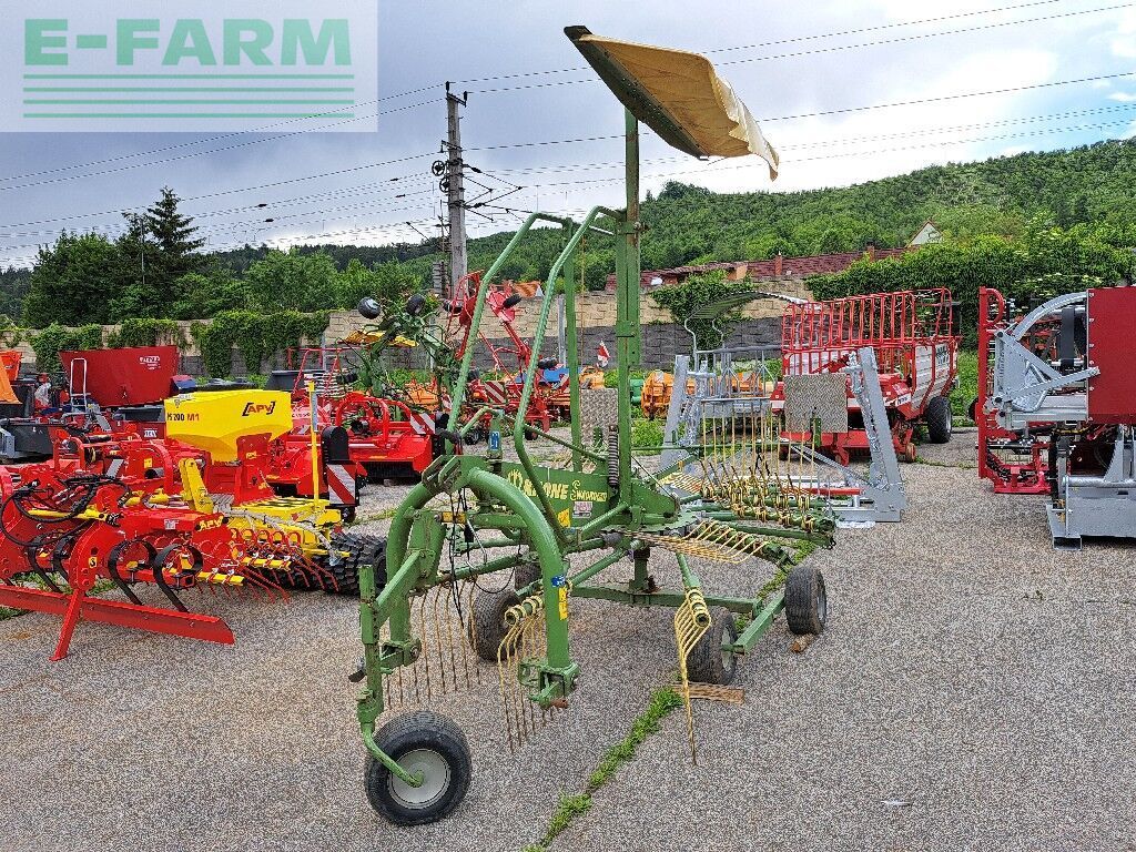 E-FARM: Krone Swadro 42 - Tedder - id UX8RFKA - €6,637 - Year of construction: 2010 - Austria