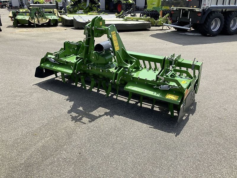 E-FARM: Amazone KE 3002-190 - Herse rotative - id VMIBWLX - 14 900 € - Année: 2023 - Allemagne