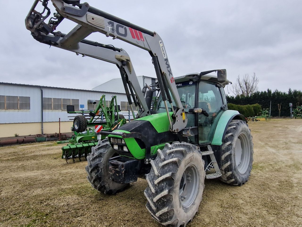 E-FARM: Deutz-Fahr Agrotron K420 - Traktor - id 8RYIEW7 - 29.500 € - Baujahr: 2010 - Abgelesene Motorstunden: 5.100,Frankreich