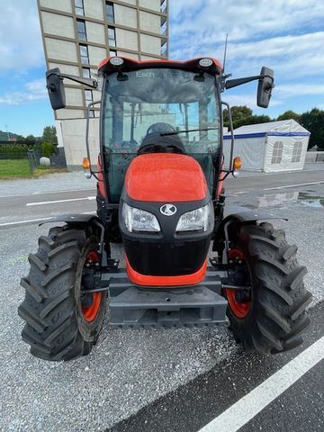 Kubota M4063 Tractor €41,042