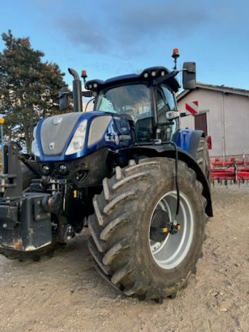 New Holland T7.300 AC Tractor 180.000 €