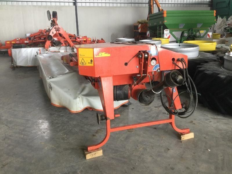 E-FARM: Kuhn gmd 3510 - Faucheuse - id X3PVA7J - 6 600 € - Année: 2016 - France