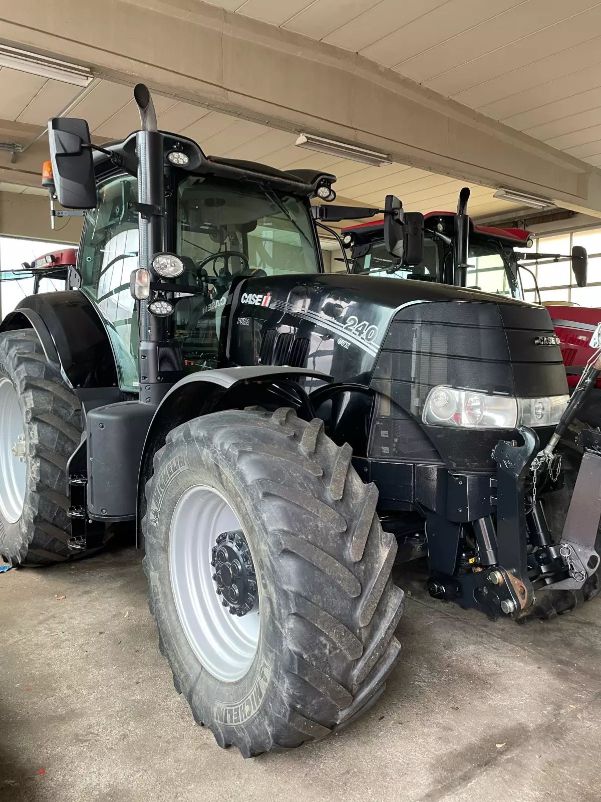 Case IH Puma 240 CVX Traktor 105.000 €