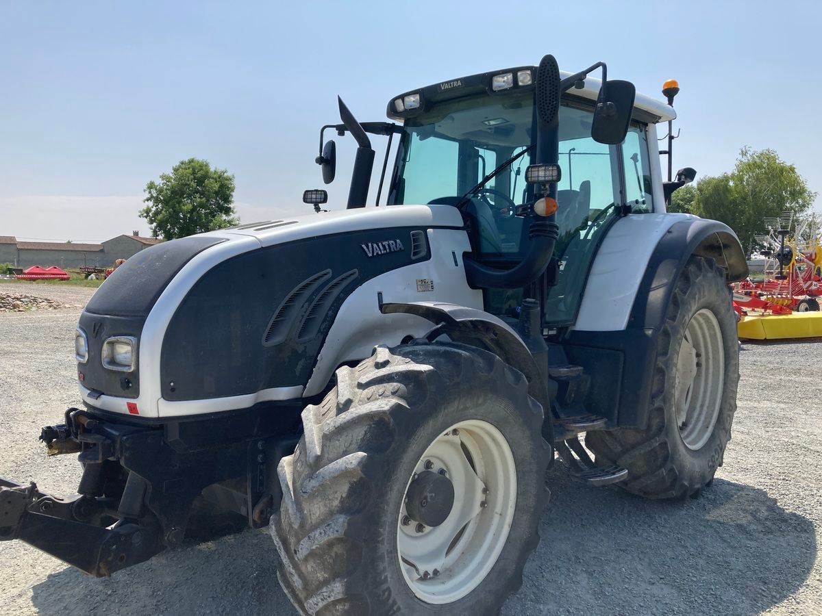 E-FARM: Valtra T152 - Tractor - id UKUKRQ1 - 20.000 € - Año: 2012 - Horas: 8750,Potencia del motor: 150,Francia