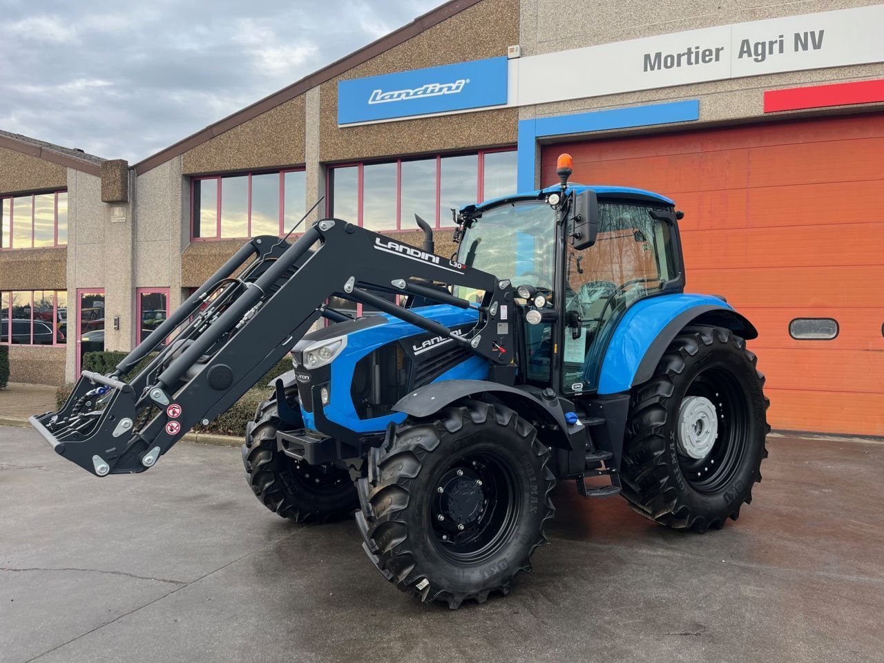 Landini 6-125 Traktor 90.000 €