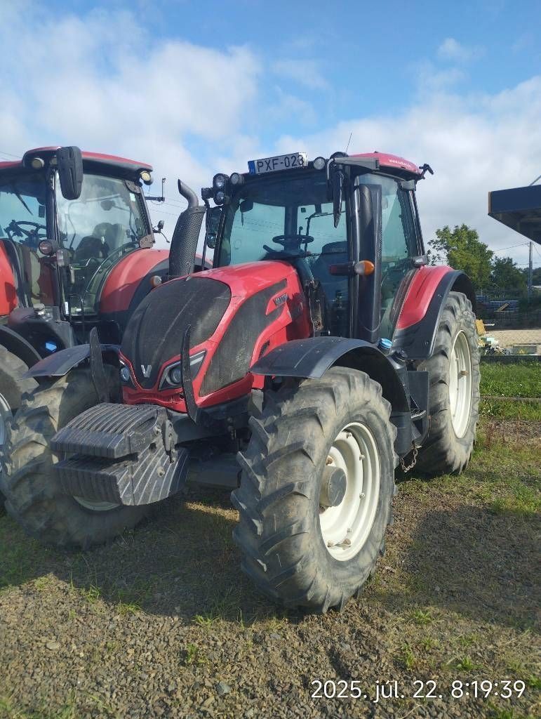 E-FARM: Valtra N154e - Tractor - id N2JQA2D - €67,883 - Year of construction: 2018 - Engine hours: 4,176,Engine power (HP): 177,Hungary
