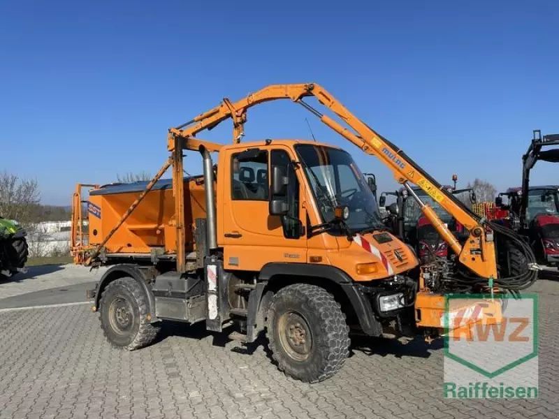Mercedes-Benz unimog u 300 mit mulag ausleger Componenti 38.000 €