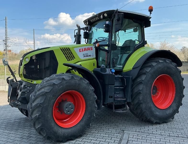 Claas Axion 870 CMATIC Tractor €99,000