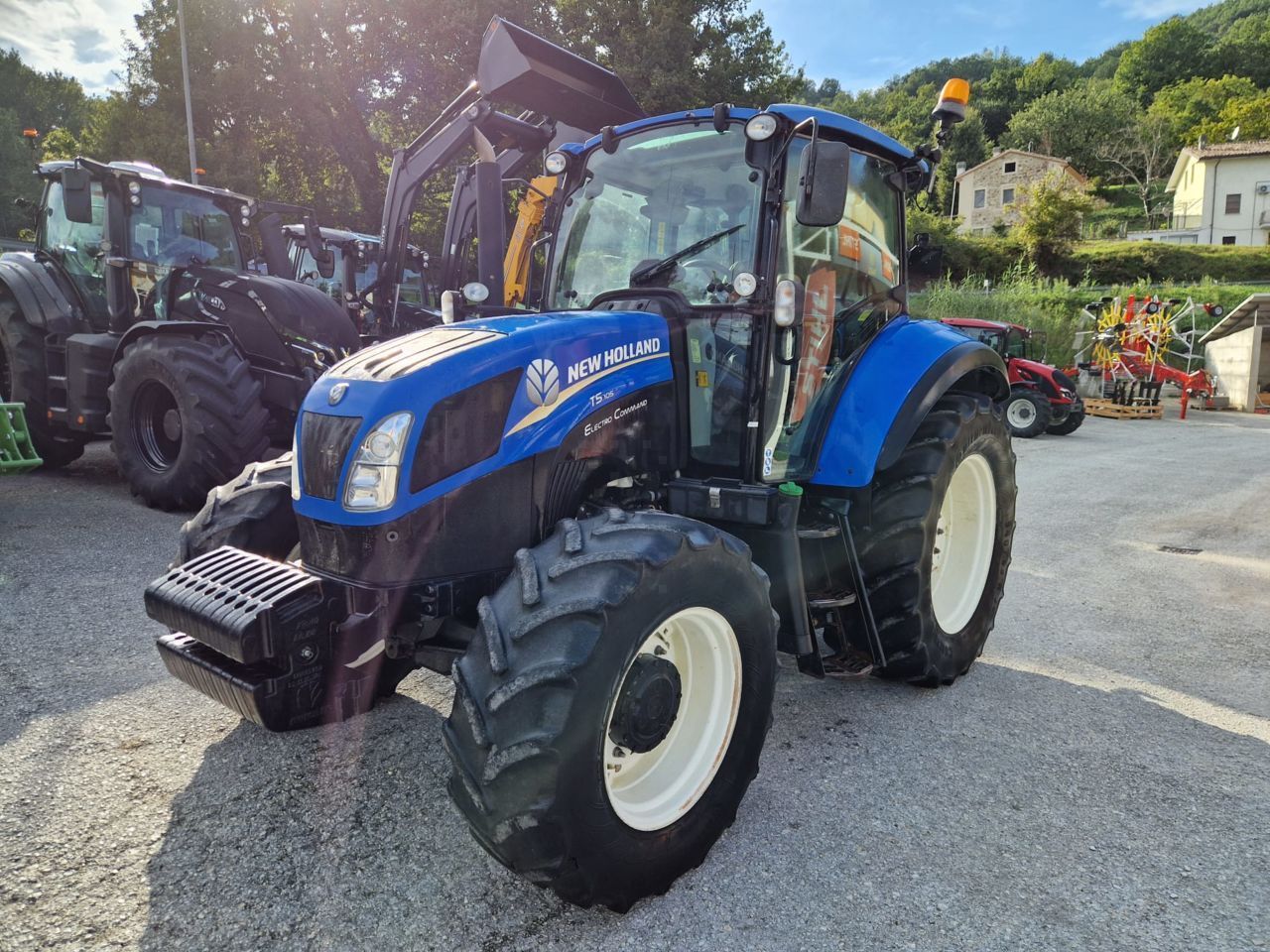 New Holland T5.105 Tractor 35.600 EUR