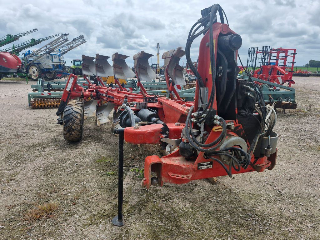 E-FARM: GREGOIRE BESSON ryw8 - Charrue - id Y67XRCJ - 26 000 € - Année: 2014 - France