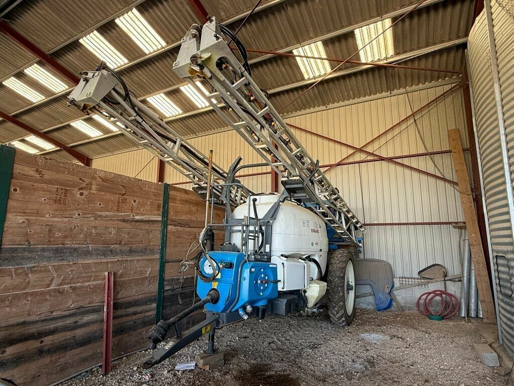 E-FARM: Evrard pulverisateur meteor 4100 - Nebulizzatore - id EKXHSKP - 16.000 € - Anno di costruzione: 2007 - Francia