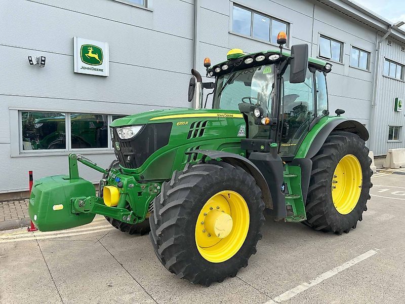 E-FARM: John Deere 6155 R - Trattore - id G6UFUVM - 108.909 € - Anno di costruzione: 2022 - Ore: 3.126,Potenza del motore: 155,Regno Unito