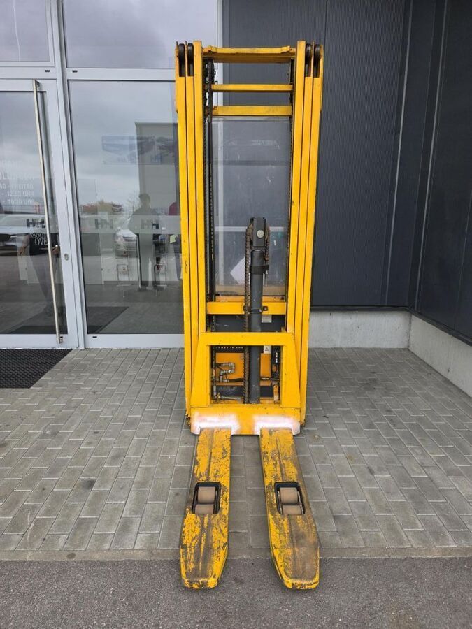 JUNGHEINRICH ejc220 Viljuškari 6200 €