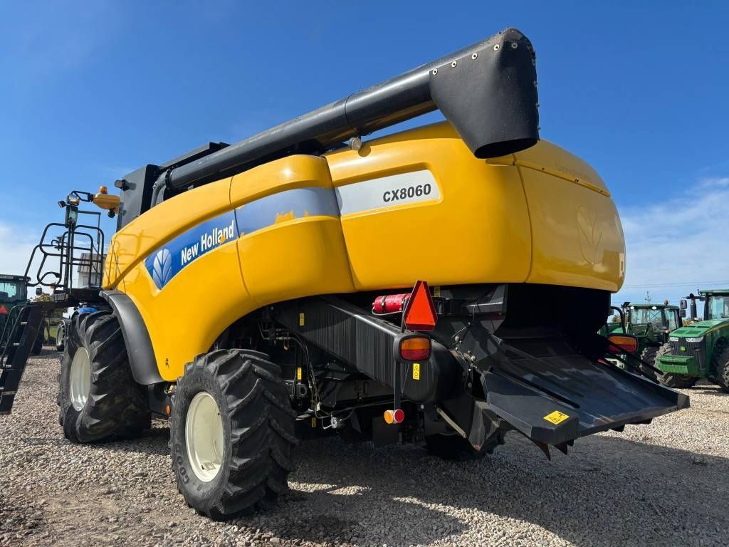 New Holland CX 8060 Kombajn zbożowy