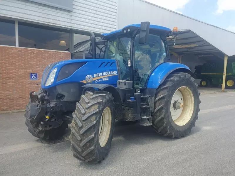 E-FARM: New Holland T7.210 - Tractor - id 8NBAYKC - 73.000 EUR - Anul: 2018 - Citeste ore: 2.972,Muterea motorului: 180,Franța