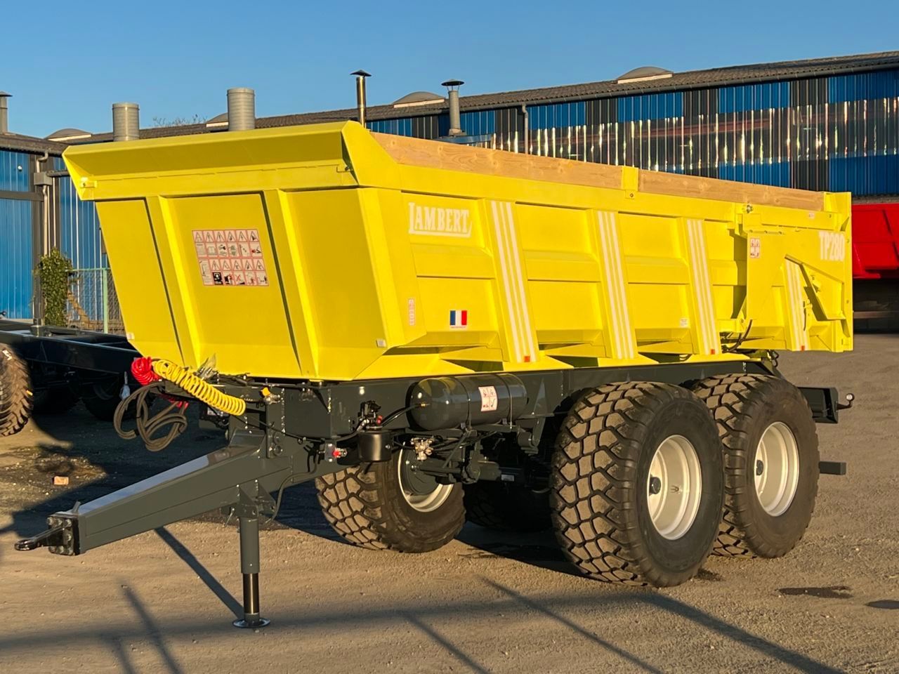 E-FARM: lambert tp 280 - Benne - id TSVQTAQ - 35 300 € - Année: 2025 - France