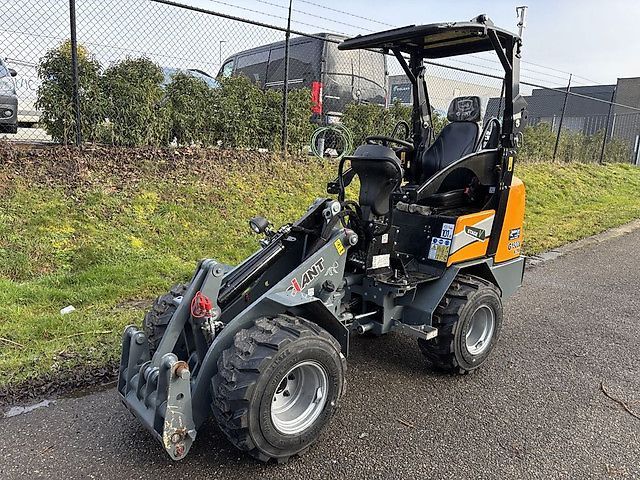 Giant G1500L X-tra Cargadora de dirección deslizante 29.500 €