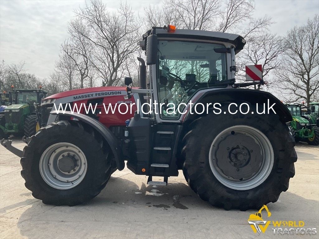 Massey Ferguson 8S.265 Traktor 91.674 €