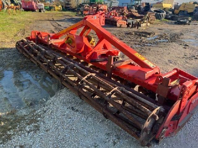 E-FARM: Kuhn hr404 - Herse à disques et disque compact - id DWNBLCW - 8 500 € - Année: 2009 - France